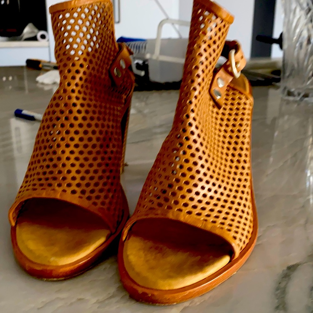 Rag And Bone Sandals ,Worn Once With Open Toe. - image 1